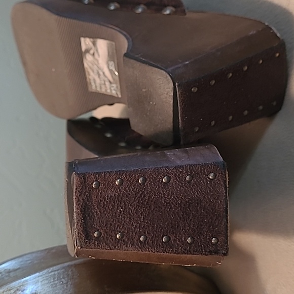 Mudd SZ 8 Vintage Clogs - Picture 14 of 15